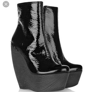 HP (08.21.2018): Lanvin Patent Platform Boots